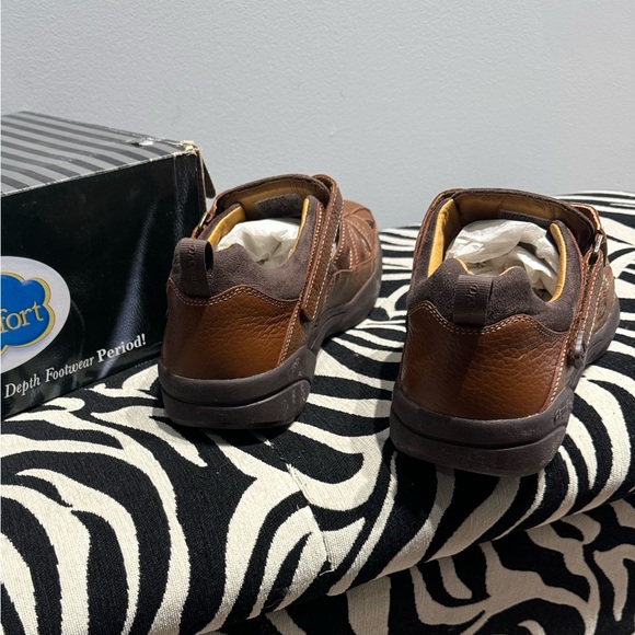 Dr Comfort fishermen show in brown leather size 13 . - Picture 3 of 7